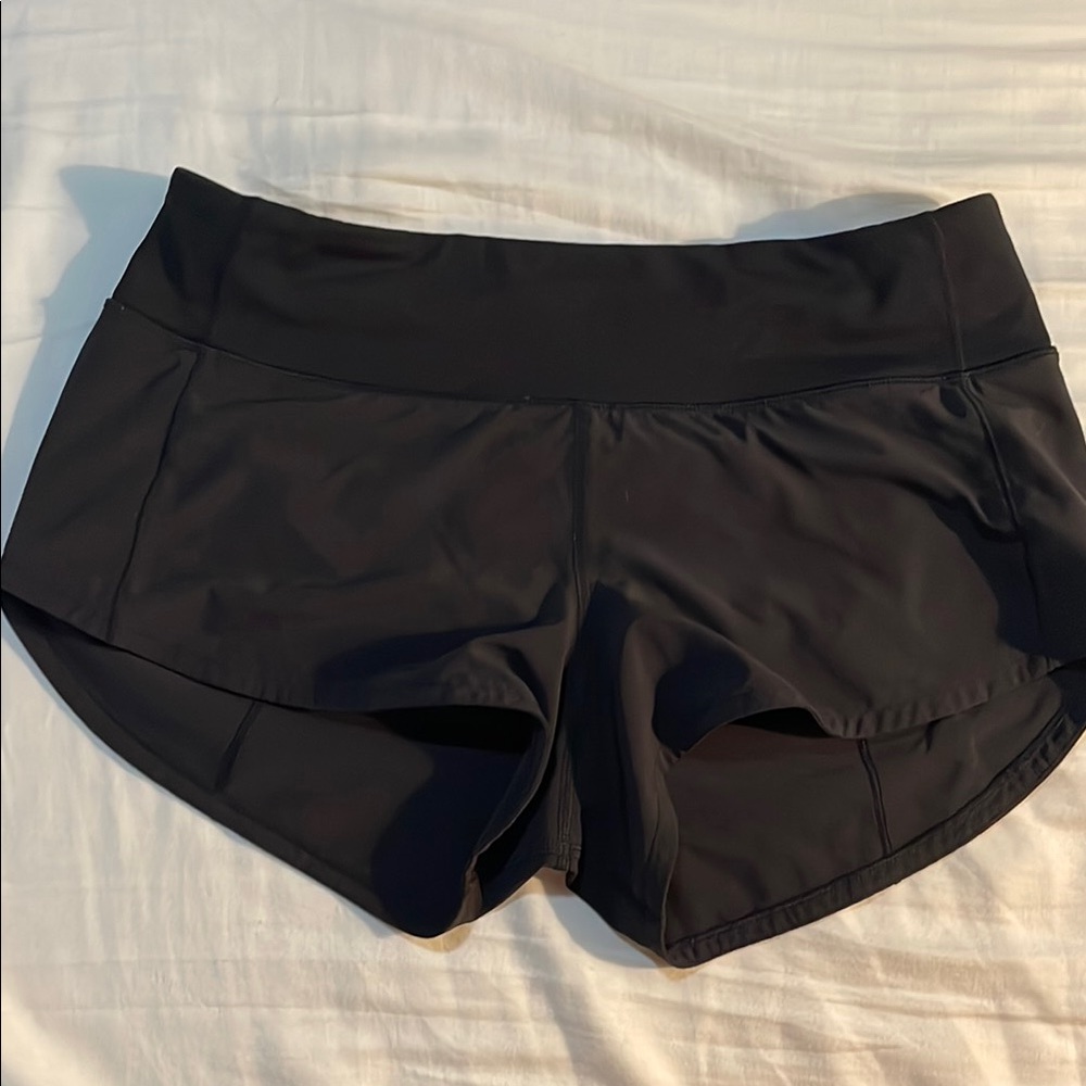 Lululemon Athletica Black Speed Up Short- limited edition Hawaii